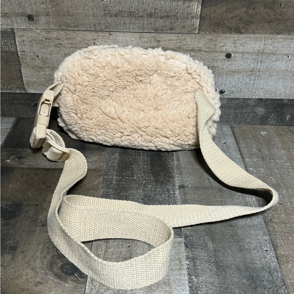 Wild Fable Sherpa Fannypack - Picture 5 of 6